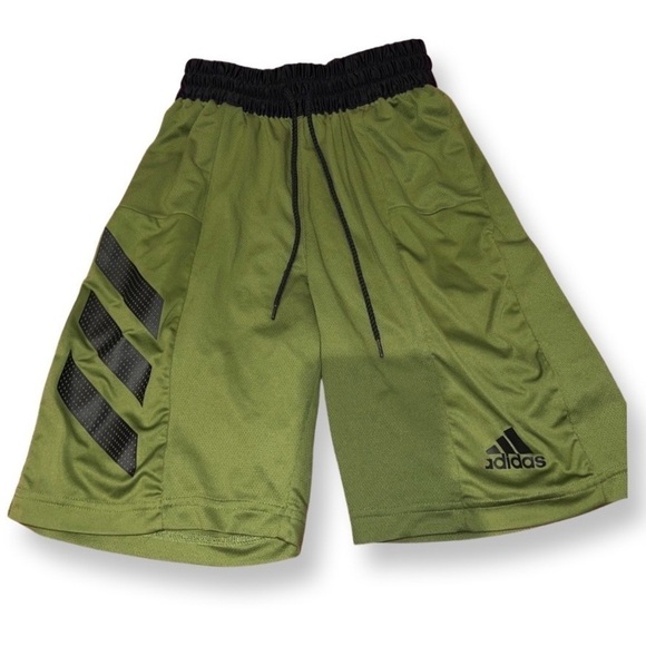 ADIDAS Olive Green Basketball Club Shorts Boys Youth Size XS - Picture 1 of 8